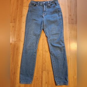 Urban Outfitters BDG Super High Rise TWIG Ankle Jeans 28W 29L